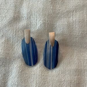 Kendra Scott earrings